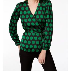 Dot print wrap top